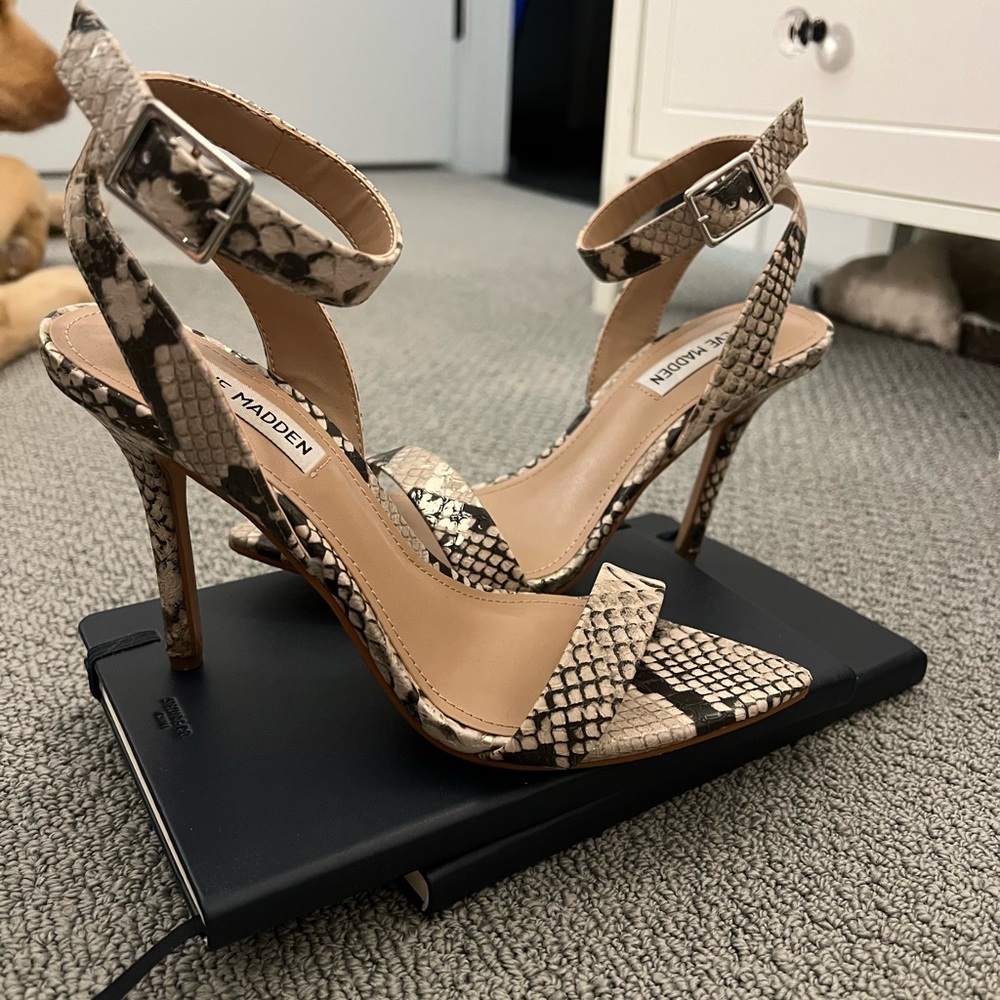 Steve Madden snake skin heals